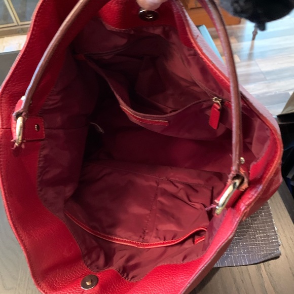 Red leather Banana Republic Shoulder Bag - Picture 4 of 7